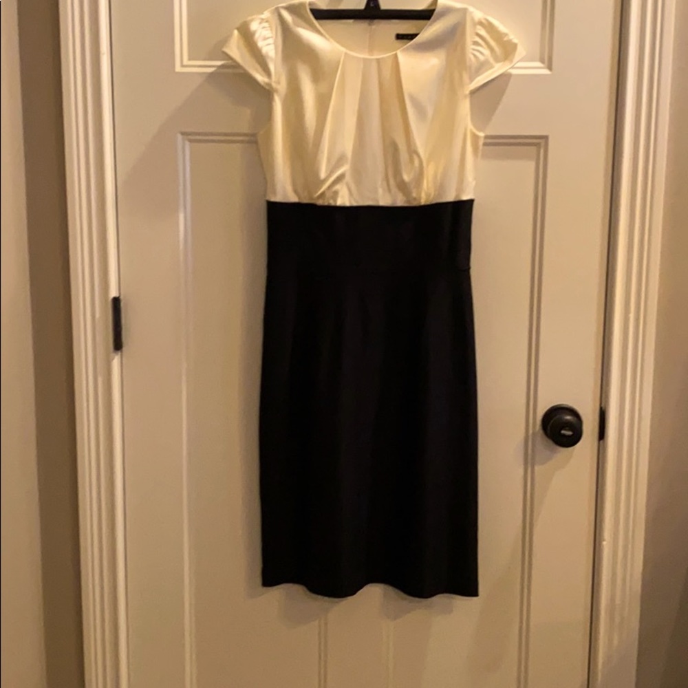 Women’s dress